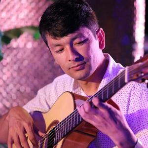 久久免费国偷自产AⅤ一区二区
